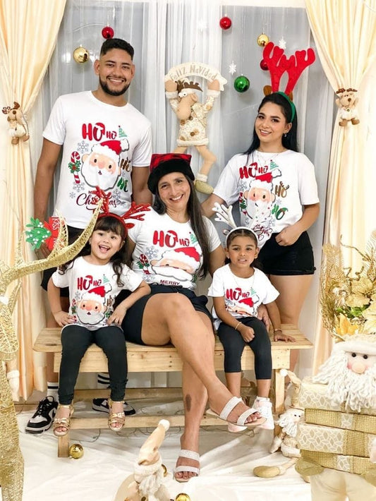 🎄 ¡Celebra la Navidad en familia con nuestras camisetas navideñas! 🎅
